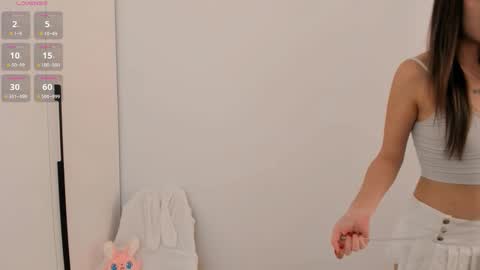 Snapshot of sophia_squirtits chatting on 10.24.25 QUEEN OF SQUIRT online show from 10.24.25