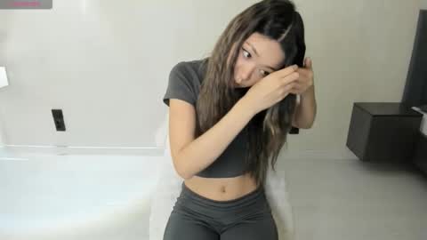 Snapshot of sophia_squirtits chatting on 11.22.25 QUEEN OF SQUIRT online show from 11.22.25