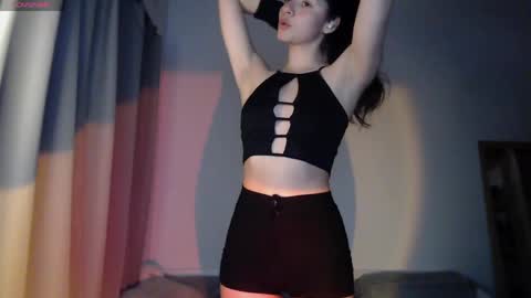 Snapshot of sophia_whispers chatting on 05.20.26 Sophia online show from 05.20.26