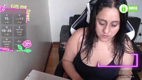 sophiaa_vega_ online show from 02.24.26