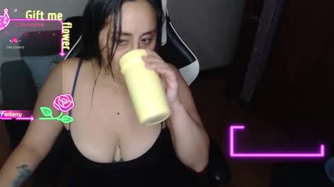 sophiaa_vega_ online show from 03.01.26