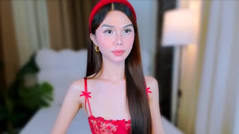 Snapshot of sophiaarmani chatting on 03.10.25 sophiaarmani online show from 03.10.25