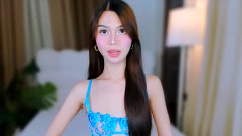 Snapshot of sophiaarmani chatting on 03.11.25 sophiaarmani online show from 03.11.25