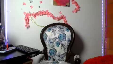 sophia online show from 10.16.25