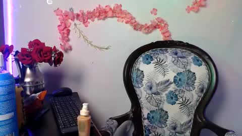 sophia online show from 10.25.25