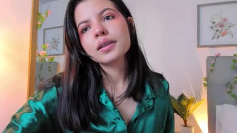 Snapshot of sophiahowland chatting on 02.06.26 Sophia Howland online show from 02.06.26