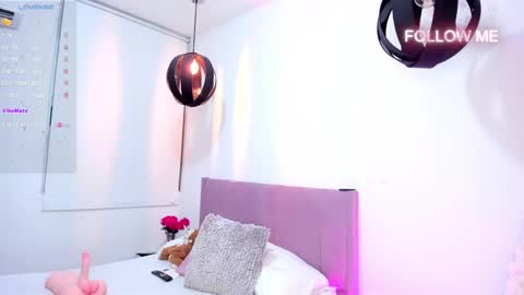 Snapshot of sophiamoon99 chatting on 01.17.25 Im Sophia Model Independent Enjoy My videos here when Im Offline online show from 01.17.25