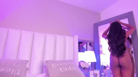 Snapshot of sophiasmiths_ chatting on 02.11.26 SophiaSmiths online show from 02.11.26