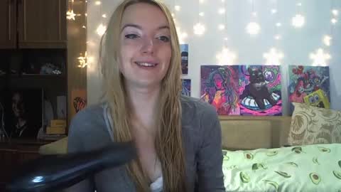 Snapshot of sophiasonata chatting on 12.03.24 SophiaSonata online show from 12.03.24