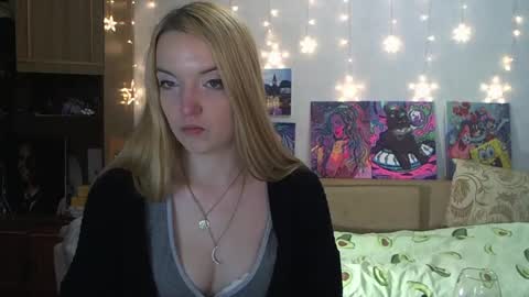 Snapshot of sophiasonata chatting on 12.03.24 SophiaSonata online show from 12.03.24