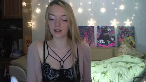 Snapshot of sophiasonata chatting on 01.19.25 SophiaSonata online show from 01.19.25