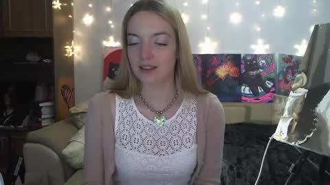 Snapshot of sophiasonata chatting on 02.16.25 SophiaSonata online show from 02.16.25