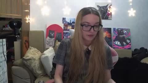 Snapshot of sophiasonata chatting on 09.11.25 SophiaSonata online show from 09.11.25