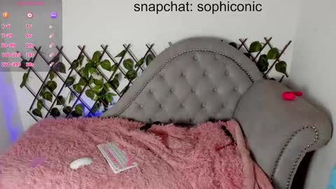 Clara sophia online show from 02.07.25