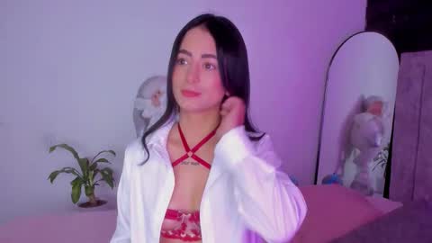  Sophie  online show from 12.16.25