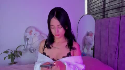  Sophie  online show from 12.18.25