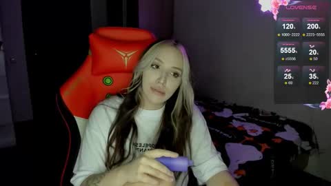 sophie__lambert online show from 10.04.25