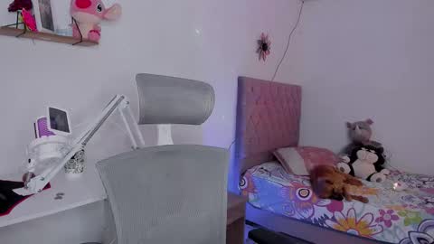 Snapshot of sophie_dolly_ chatting on 02.03.26 sophie doll online show from 02.03.26