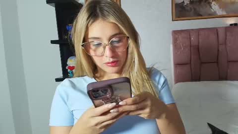  SOPHIE JANNER online show from 07.09.26