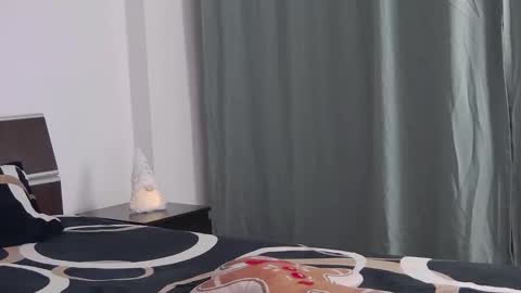 Snapshot of sophie_jeans chatting on 11.19.25 Sophie jeans online show from 11.19.25