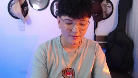 sophie_ross1 online show from 04.10.26