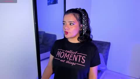 Snapshot of sophie_t_ chatting on 10.04.25 Sofia online show from 10.04.25