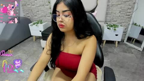 sophie_tay1 online show from 04.05.26