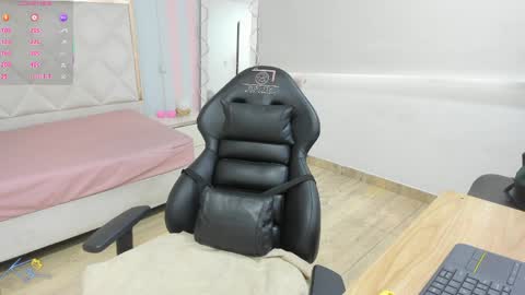 sophie_tay1 online show from 04.08.26