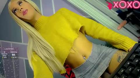 sophie_vall online show from 10.17.25