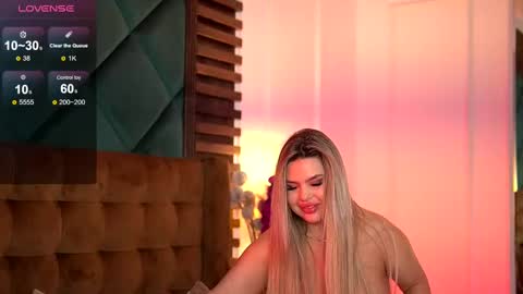 Sophie online show from 02.11.25