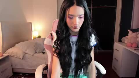    online show from 08.06.26