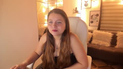 Sophie  online show from 10.08.25