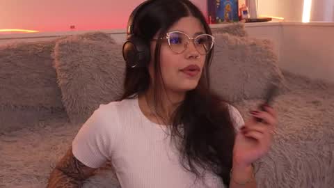 Sophiee  online show from 01.15.26