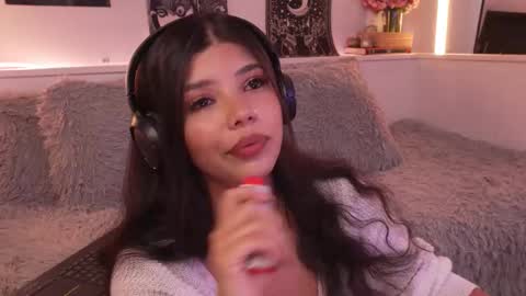 Snapshot of sophiee_art chatting on 02.08.26 Sophiee online show from 02.08.26