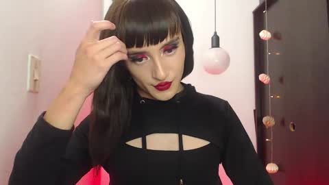 Sophie online show from 02.02.25