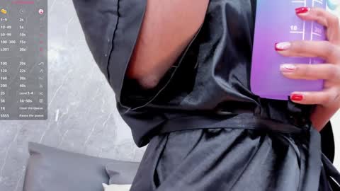         online show from 02.01.25