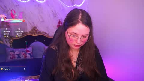 sophieedreams online show from 12.21.25