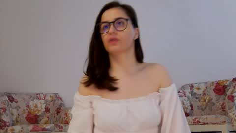 Snapshot of sophieerain chatting on 09.20.25 Sophie Rain online show from 09.20.25