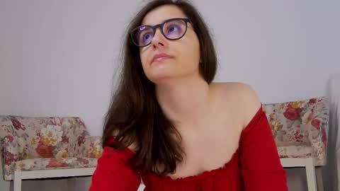 Sophie Rain online show from 10.18.25