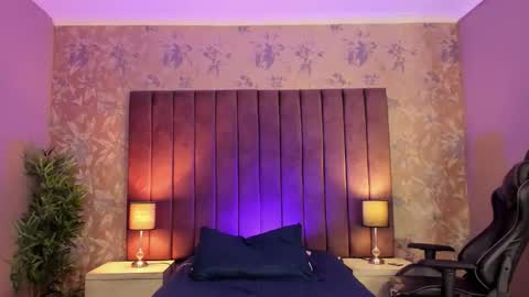 Sofa  online show from 04.04.26