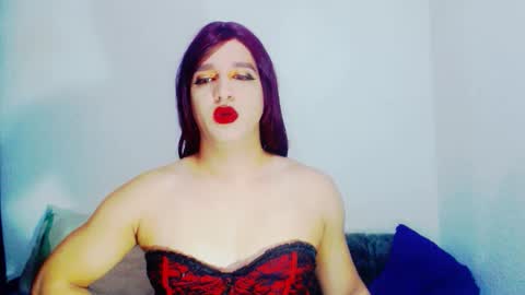sophiehillsxo online show from 02.05.26
