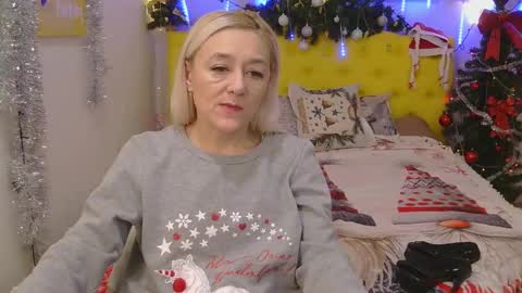 Snapshot of sophiekittyy chatting on 01.19.25 sophiekittyy online show from 01.19.25