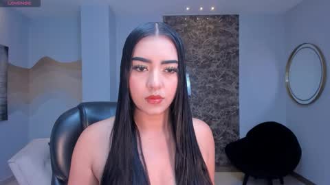 Sophie online show from 12.18.25