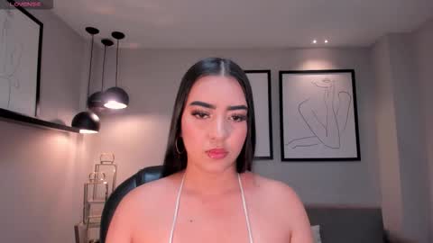 Sophie online show from 12.23.25