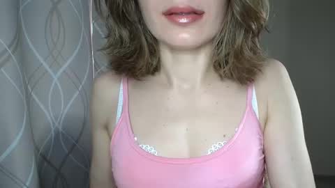 Sophiemisss online show from 12.15.25