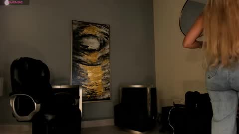 Sophie  Palmer online show from 10.03.25