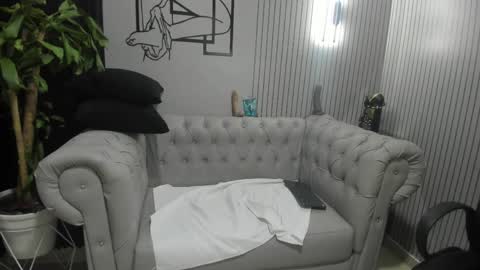 SOPHIE online show from 04.11.26