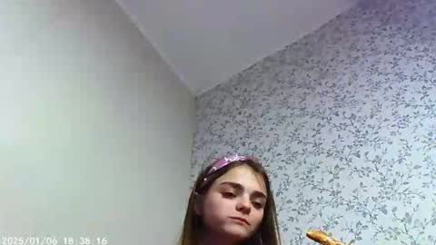 Sophie and my bestie Mandy    online show from 01.05.25