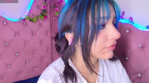   Sophie  online show from 04.17.26