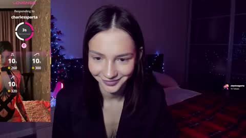 Snapshot of sophiewildcat chatting on 12.14.25 sophiewildcat online show from 12.14.25